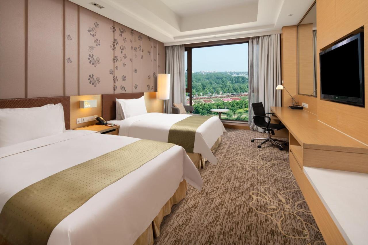 Holiday Inn Nanyang By Ihg Exteriör bild