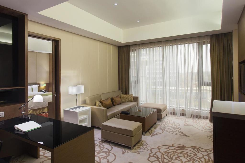 Holiday Inn Nanyang By Ihg Exteriör bild